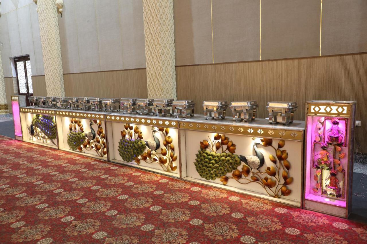 Gadiraju Palace Convention Centre & Hotel ヴィシャーカパトナム エクステリア 写真